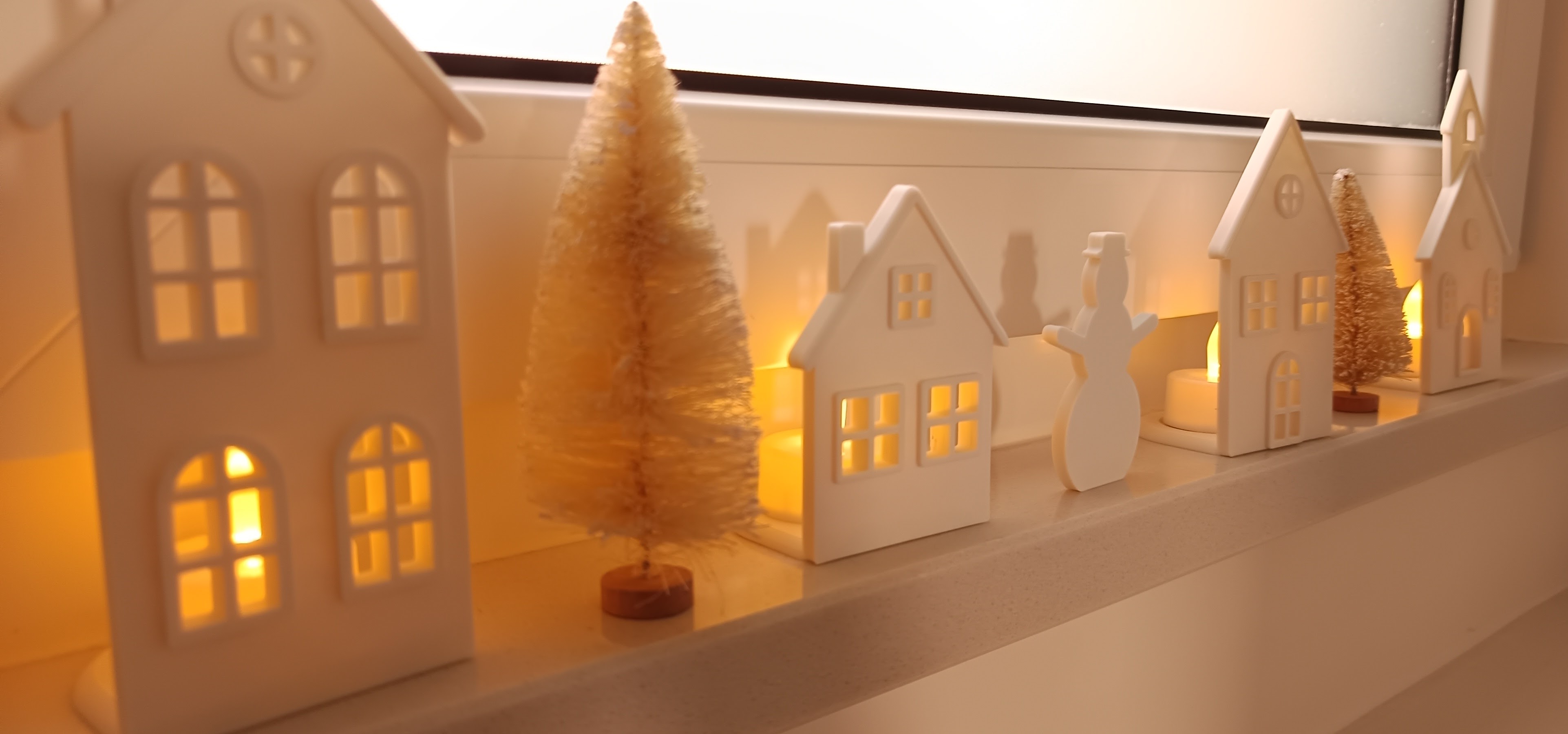 Flat Christmas Village for Tea Lights