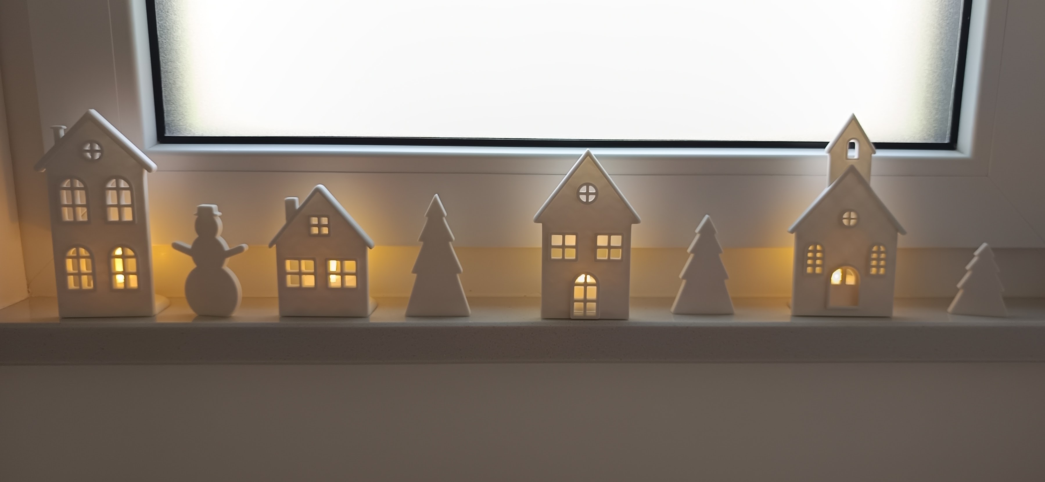 Flat Christmas Village for Tea Lights